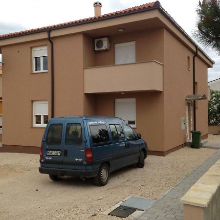Apartment Matic Vrsi Buitenkant foto