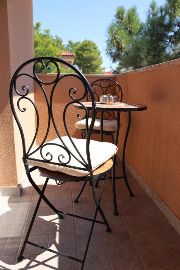 Apartment Matic Vrsi Buitenkant foto