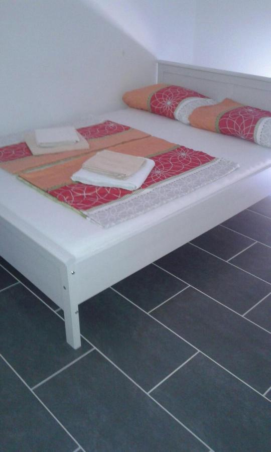 Apartment Matic Vrsi Buitenkant foto