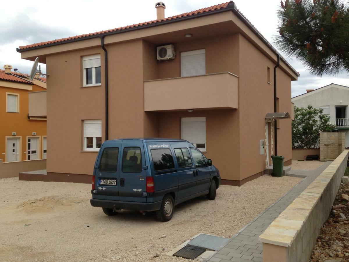 Apartment Matic Vrsi Buitenkant foto