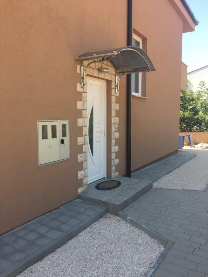 Apartment Matic Vrsi Buitenkant foto