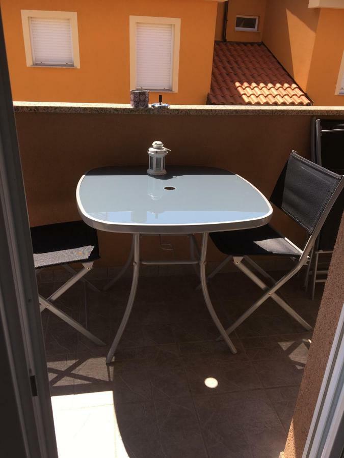 Apartment Matic Vrsi Buitenkant foto