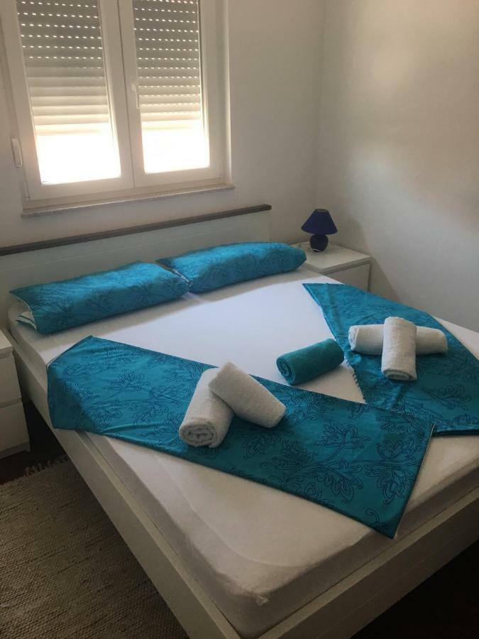 Apartment Matic Vrsi Buitenkant foto