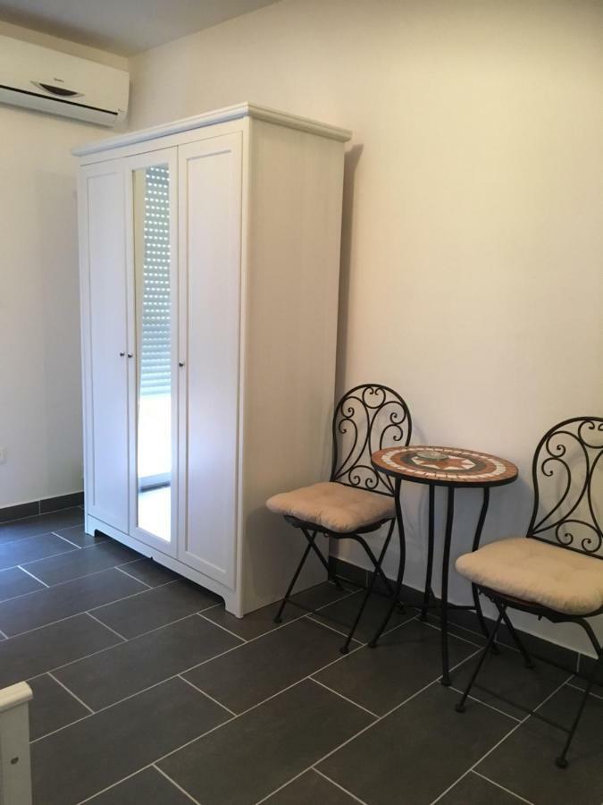 Apartment Matic Vrsi Buitenkant foto