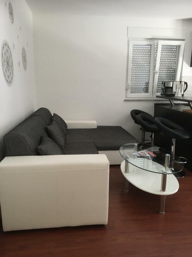 Apartment Matic Vrsi Buitenkant foto