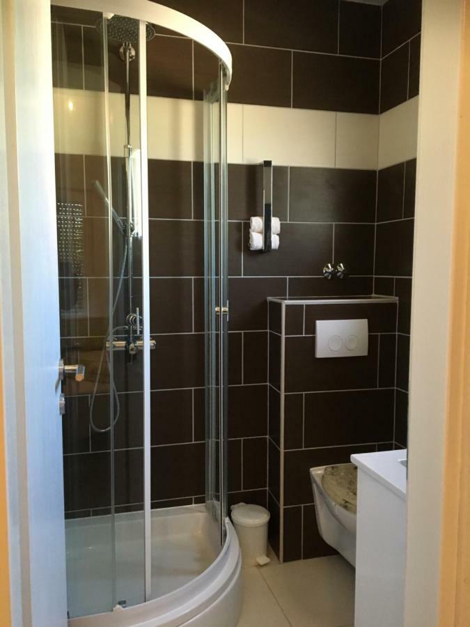 Apartment Matic Vrsi Buitenkant foto